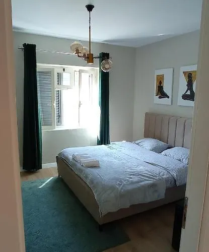 Apartamento Piazza_apartments_tirana *